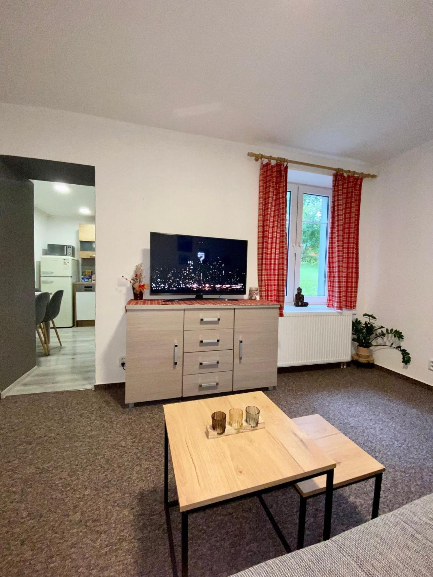 Apartman Pod Vlekem ฮอร์นีมาลาอูปา ภายนอก รูปภาพ